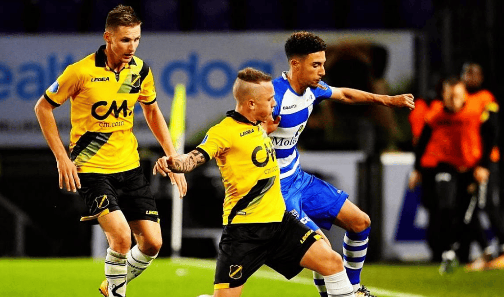 这份荣誉属 这份荣誉属