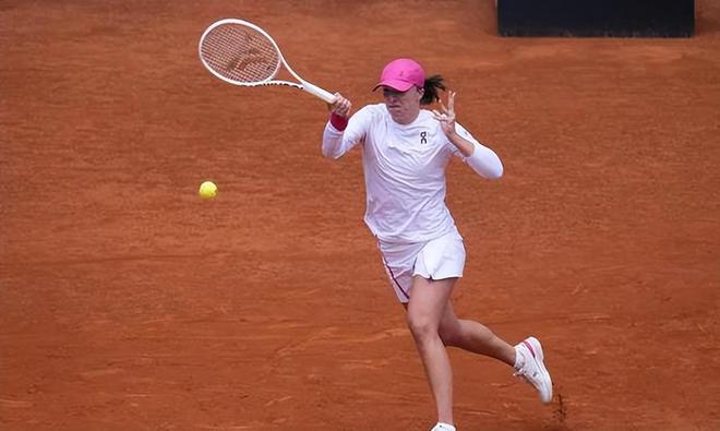 更展示了足 更展示了足